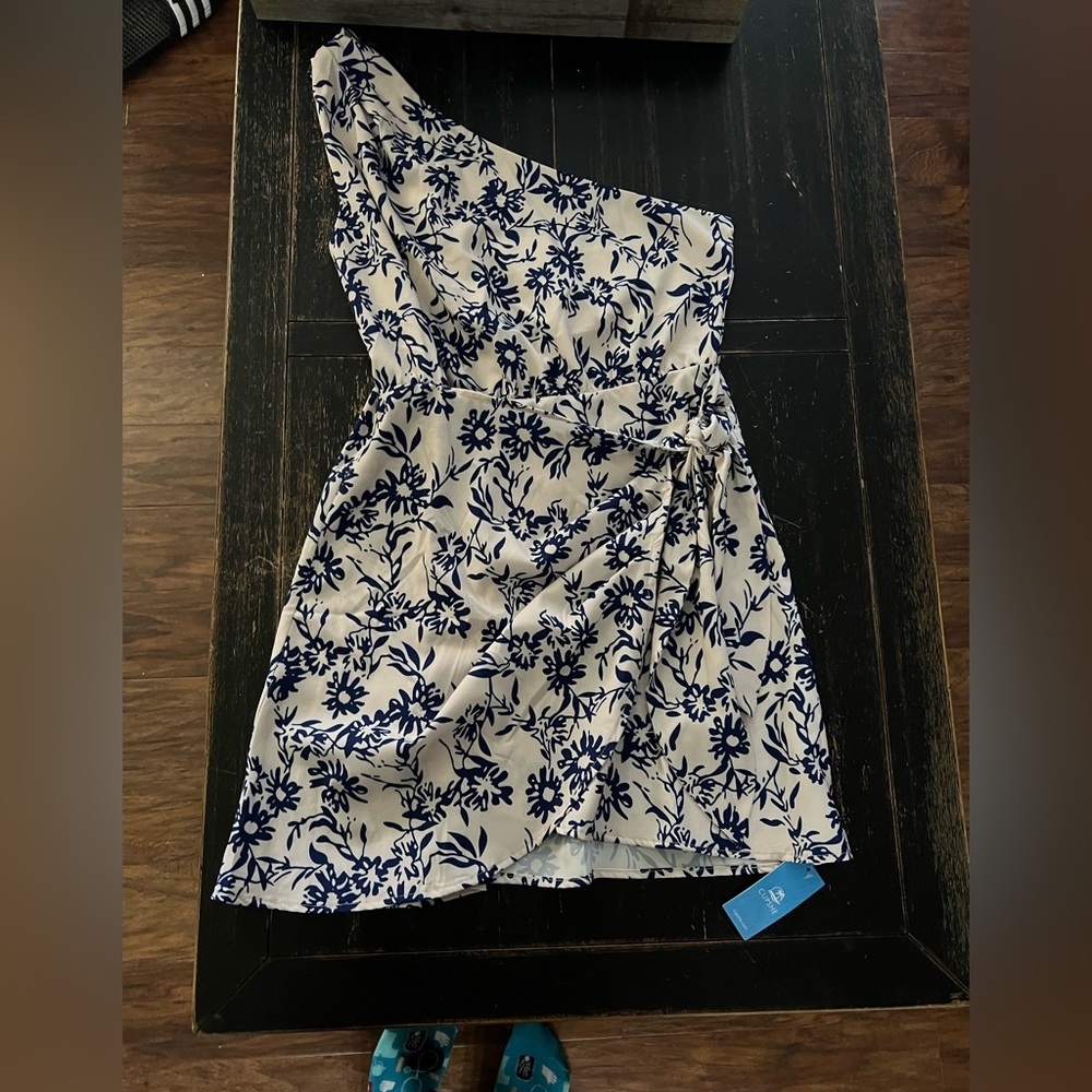 Cupshe brand new medium dress